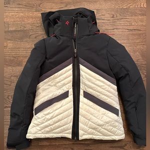 Perfect Moment Ski Jacket Size Medium. Black, White and Grey. Ribbed.